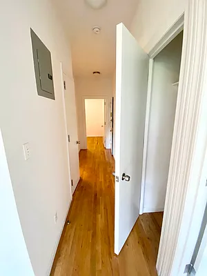 Rented by Bond New York | media 11