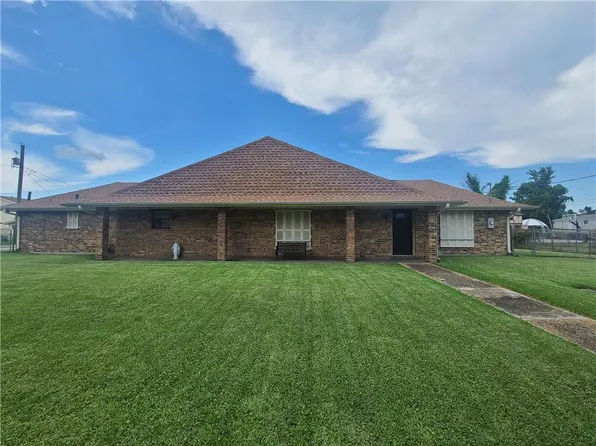 811 E Hoover St, Destrehan, LA 70047