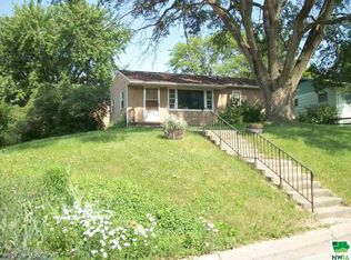 716 N 11th St #0, Cherokee, IA 51012