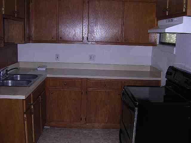 2nd image of 5823 Oaklane Dr