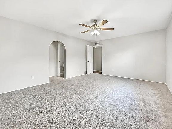 3rd image of 16911 Grampin Dr