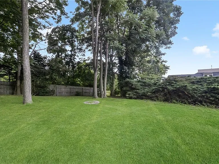 428 Gibbs Ave #4 — Photo 17