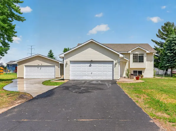 1541 146th Ln NW, Andover, MN 55304