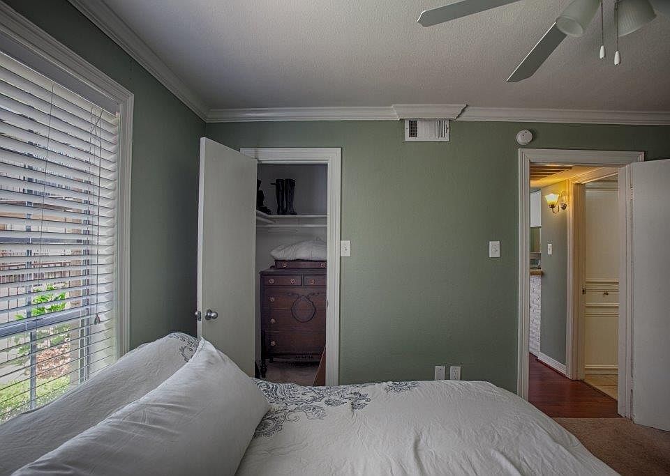 2nd image of 201 Emerson St APT 01