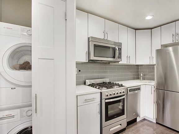 3rd image of 210 Avenue B APT 3S