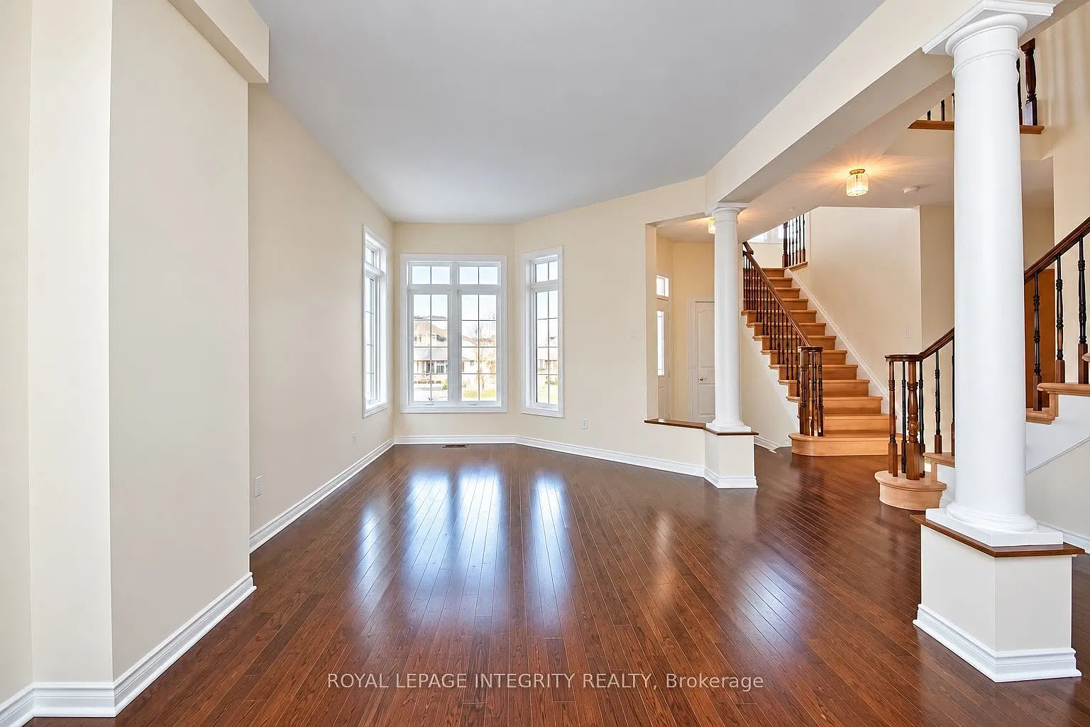 4 bed, $3,600 — Photo 2