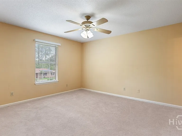 211 Edgewater Rd #40 — Photo 18