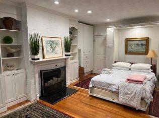 236 Beacon St APT 1E, Boston, MA 02116