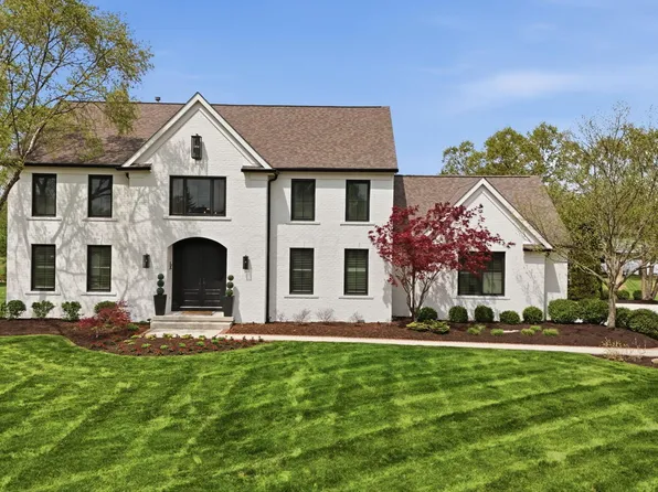 2571 Mallards Landing Dr, Powell, OH 43065