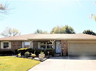 995 Arroyo Rd, Greenwood, IN 46143