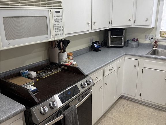 4th image of 1615 Orange St