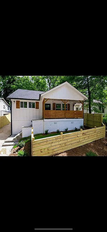 1638 Martin Luther King Jr Dr SW photo 1