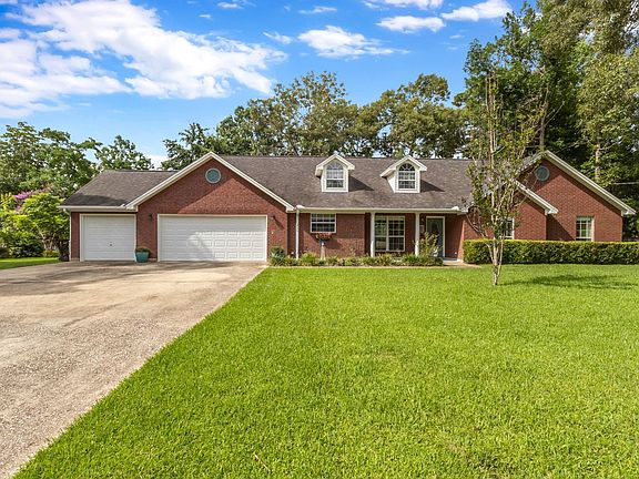 4th image of 211 Hazel Dr