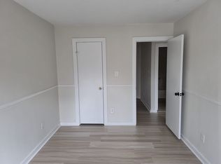 115 Inland View Dr, Newport News, VA 23603