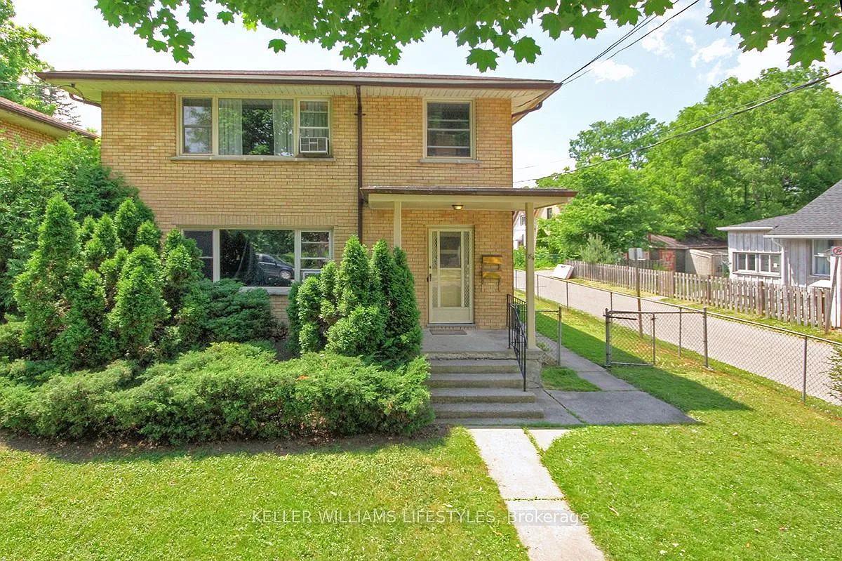 3 bed, $650 — Photo 1