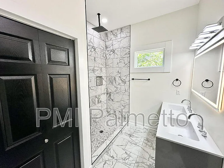 1121 Zeigler St #B — Photo 25