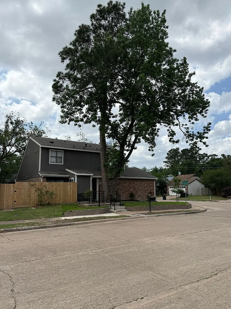 Building Photo - 5131 Spring Forest Dr