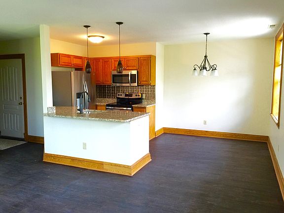 4th image of 614 Portland Ave APT 302