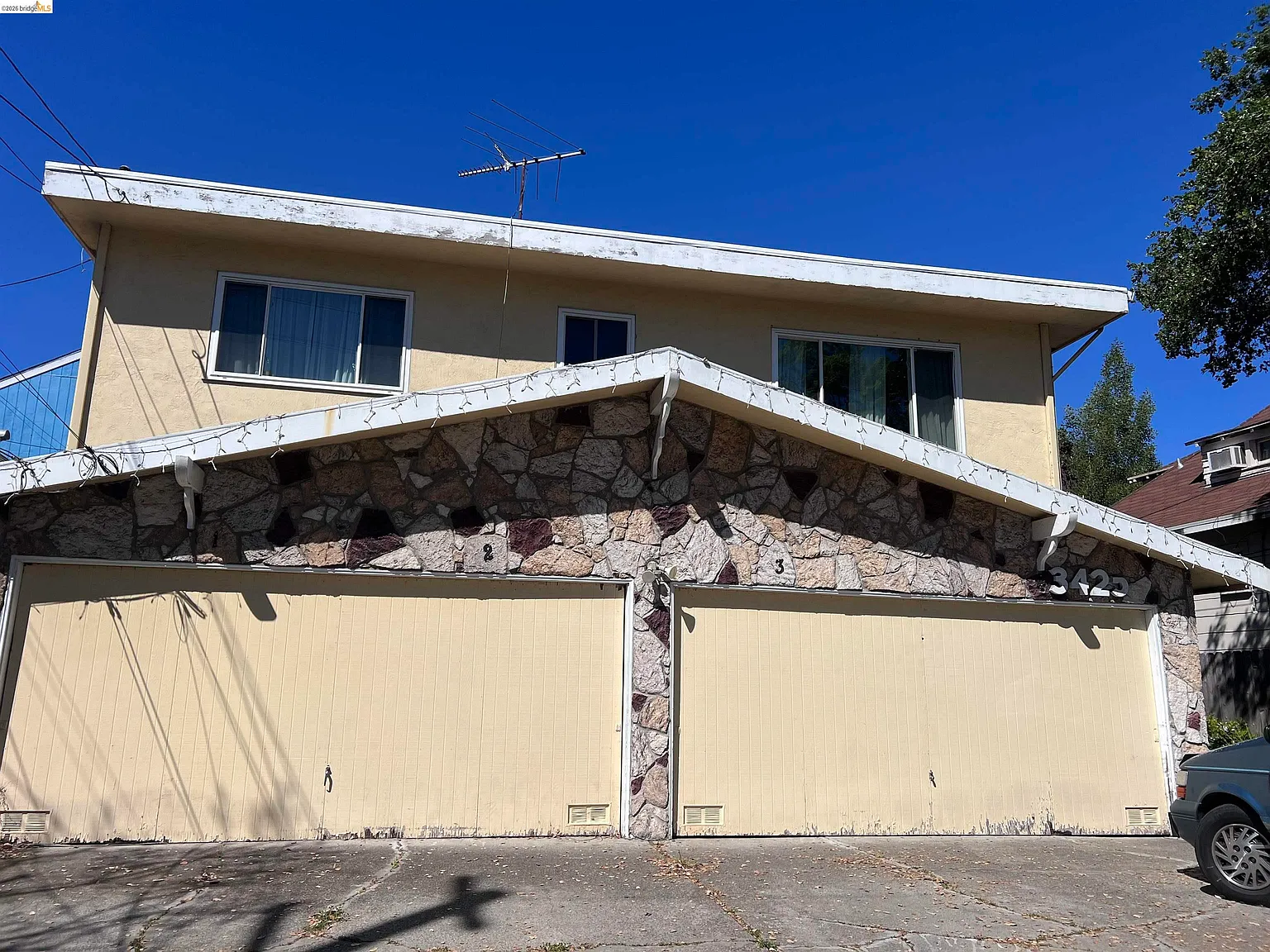 3425 Wilson Ave photo 1