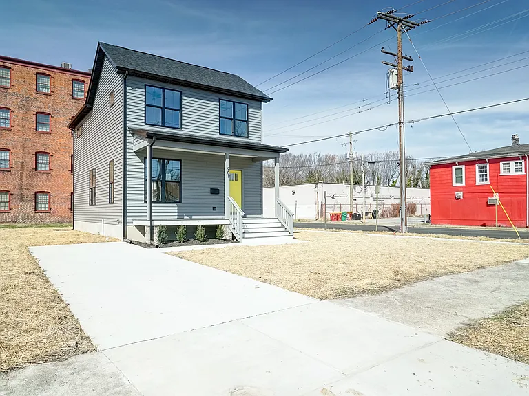 901 Commerce St #1 — Photo 2