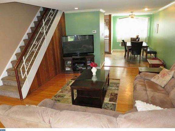 3rd image of 5434 Vicaris St