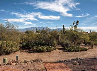 573 W Camino Del Monte, Green Valley, AZ 85614