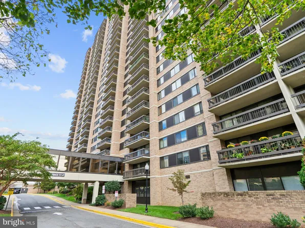 5501 Seminary Rd APT 605S, Falls Church, VA 22041
