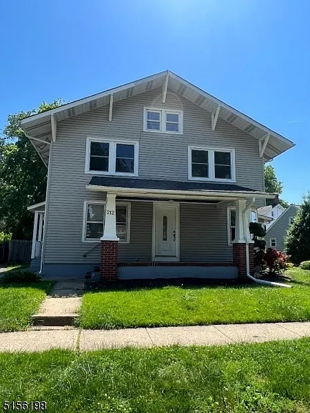 Building Photo - 212 Mountain Ave #2
