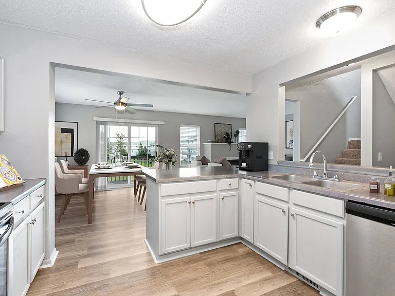 Summit Townhomes — Photo 5