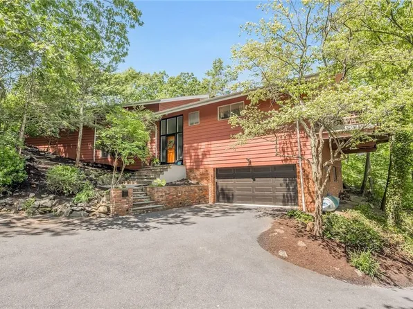 4 Lakeshore Close, Sleepy Hollow, NY 10591