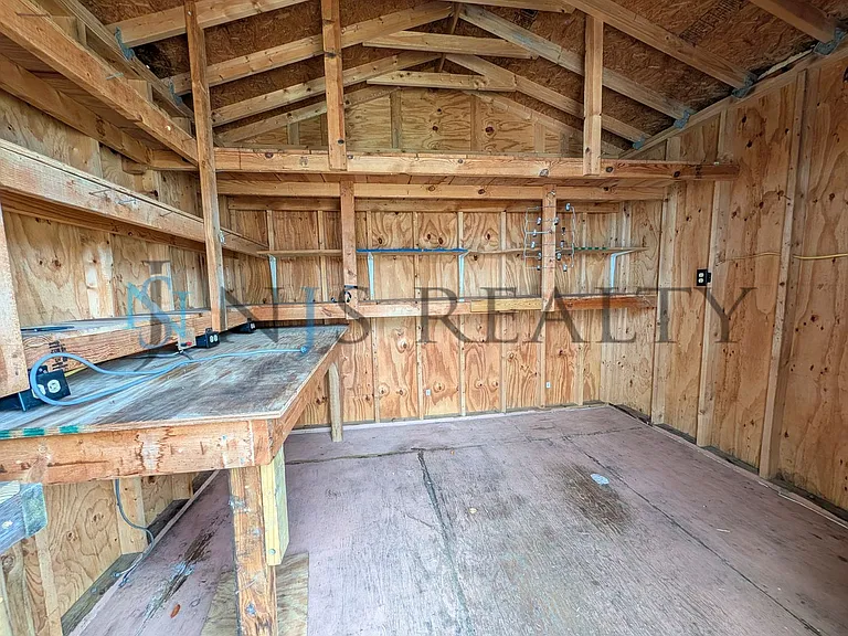 7024 Rockwood Dr — Photo 15
