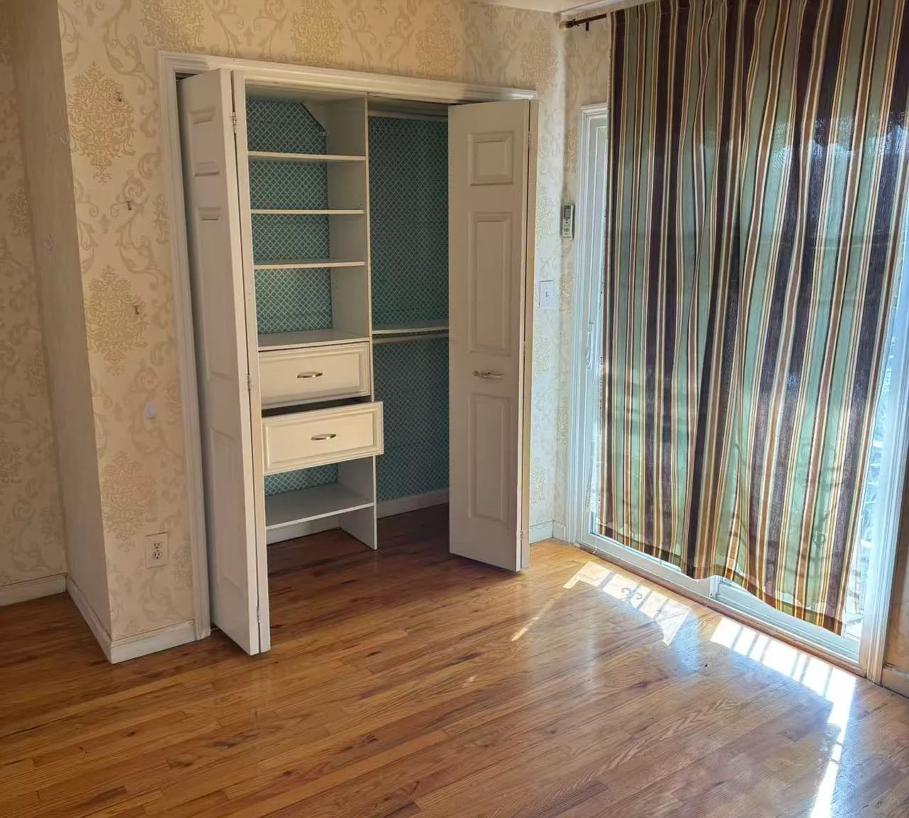 3 bed, 1.5 bath, 1000 sqft, $3,000 — Photo 4