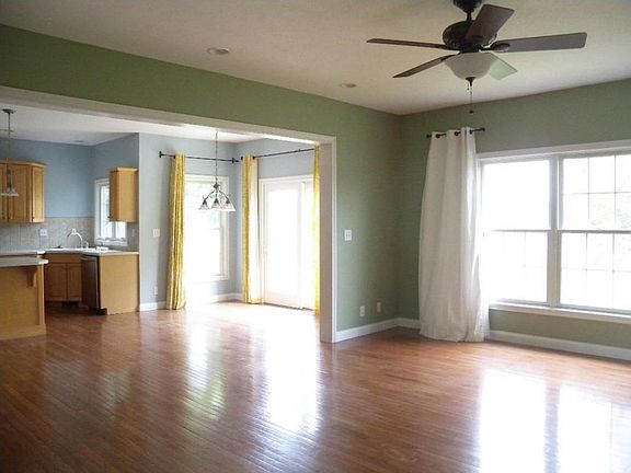 4th image of 3540 Hamilton St