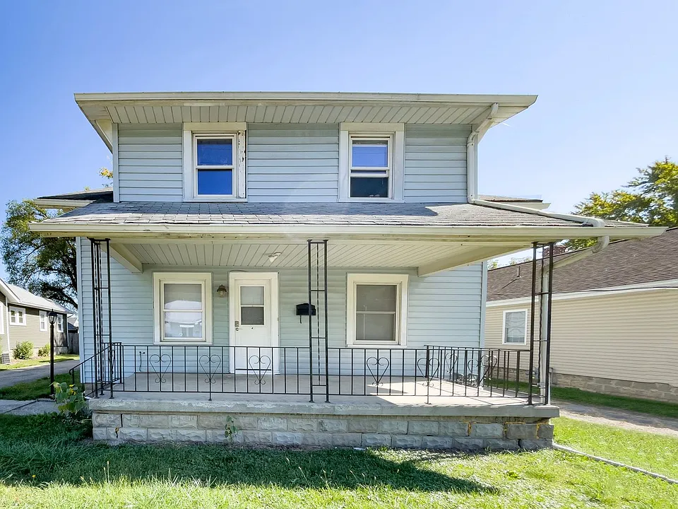 210 S Nichols Ave