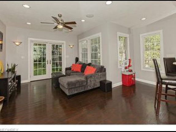 3rd image of 3806 Westwood Rd