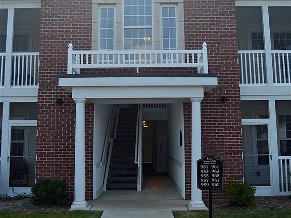 5th image of 1003 E Summerfield Glen Cir Unit 50