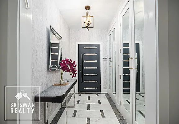 2nd image of 2318 Avenue P