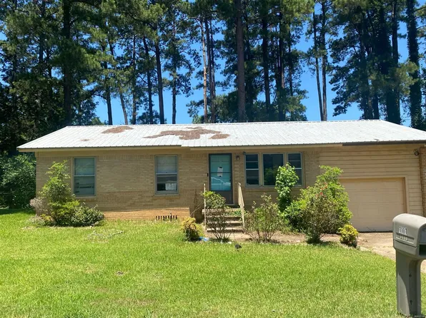1101 Pine Dr, Farmerville, LA 71241