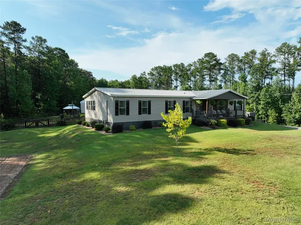 1839 Grass Farm Rd, Titus, AL 36080