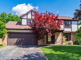 1722 Hawthorne Pkwy, Grove City, OH 43123