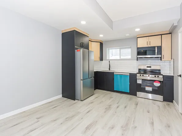 11547 Saint Albert Trl NW Basement 13027, Edmonton, AB T5M 3L4