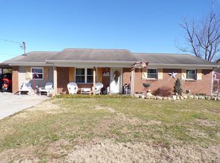 820 Beaver Dr, Maryville, TN 37801