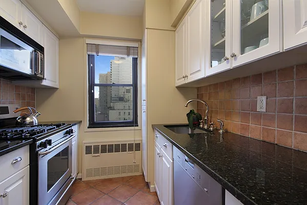 Sold by Corcoran | media 15