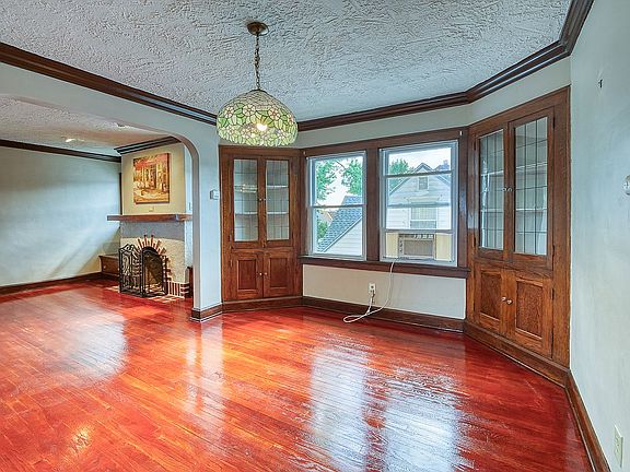 4th image of 2915 Marmore Ave #Up