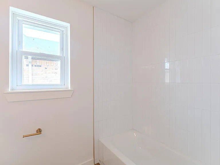 10519 Kirkwren Dr — Photo 24
