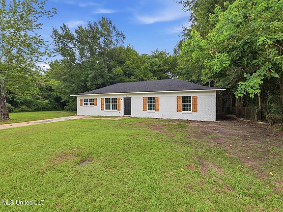 2nd image of 3307 Johnson Dr