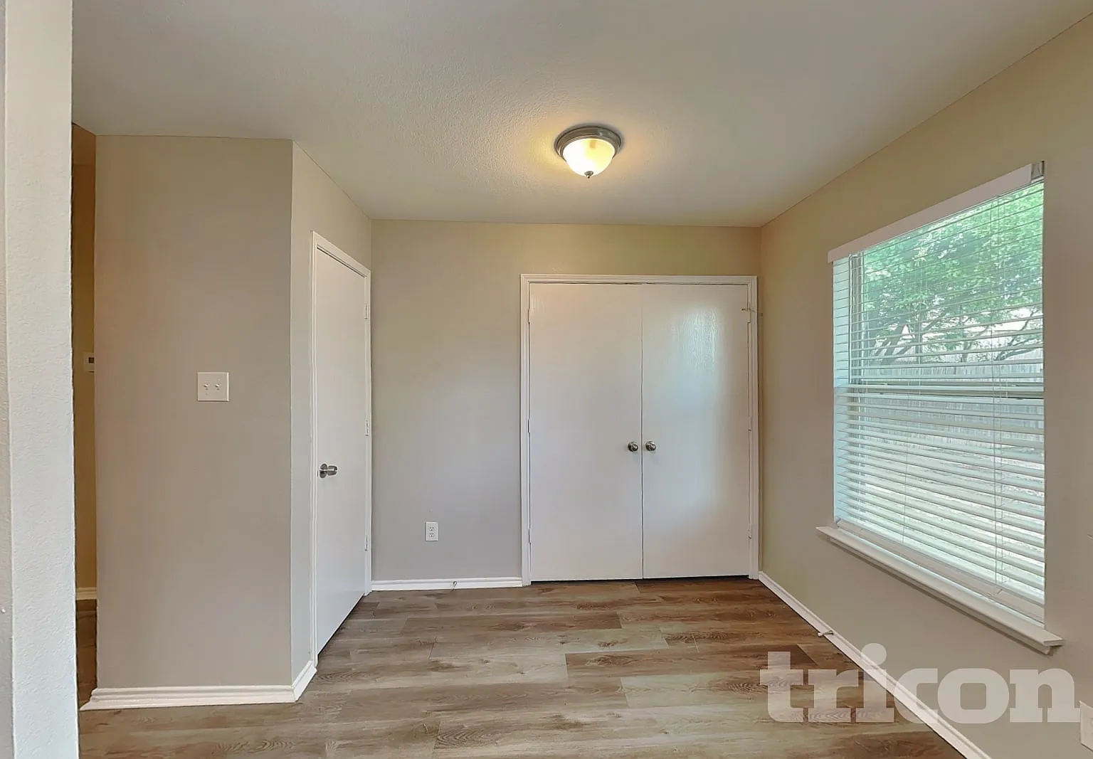 1320 Cleardale Drive Dallas TX — Photo 4