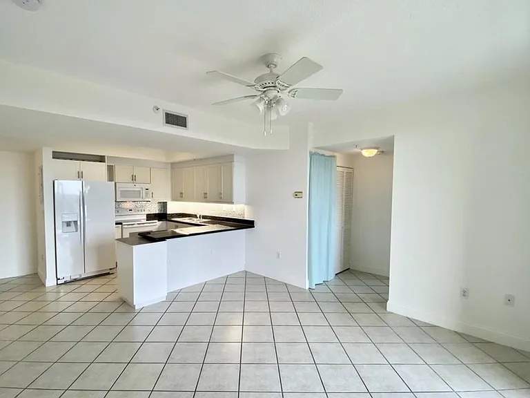 3500 Coral Way #815 — Photo 3