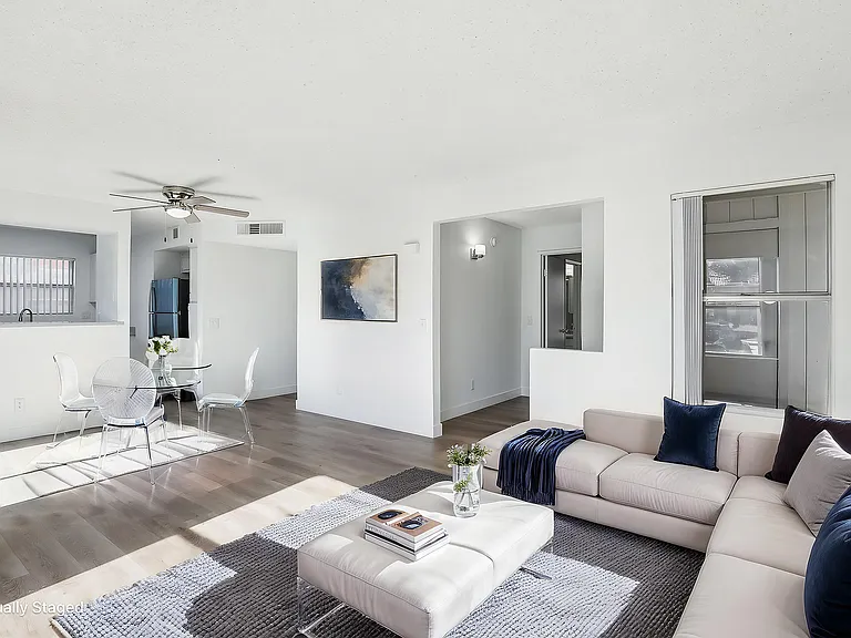 Amber Ridge_Apartments_VirtuallyStaged_6