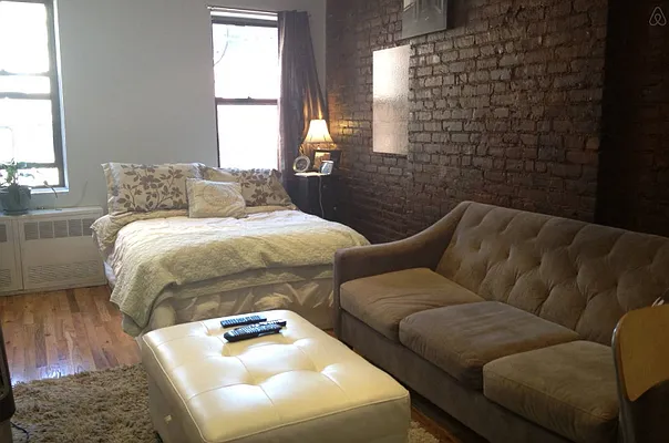 Rented by Chartwell Manhattan Realty | media 18